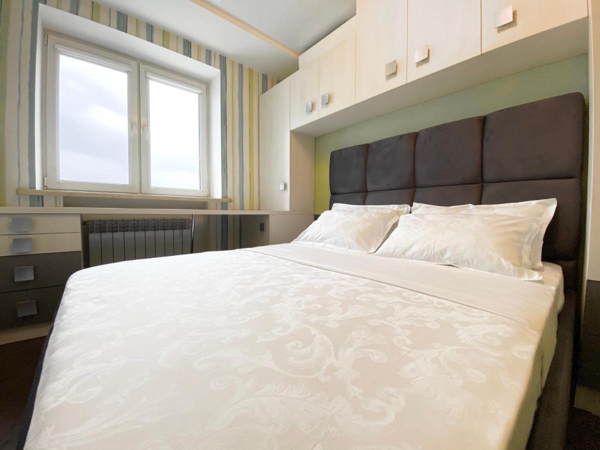 Luxury 2-Bedroom River View Dnyipropetrovszk Kültér fotó