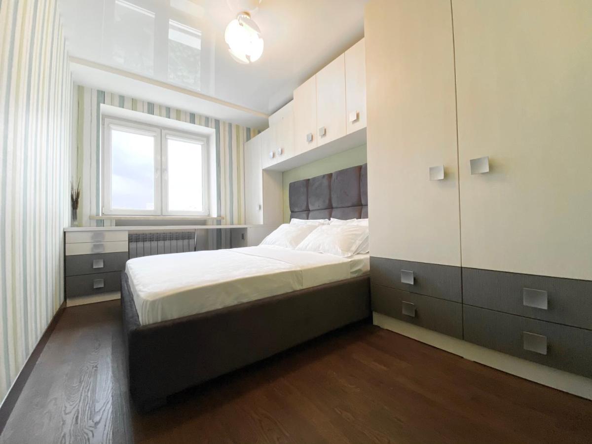 Luxury 2-Bedroom River View Dnyipropetrovszk Kültér fotó
