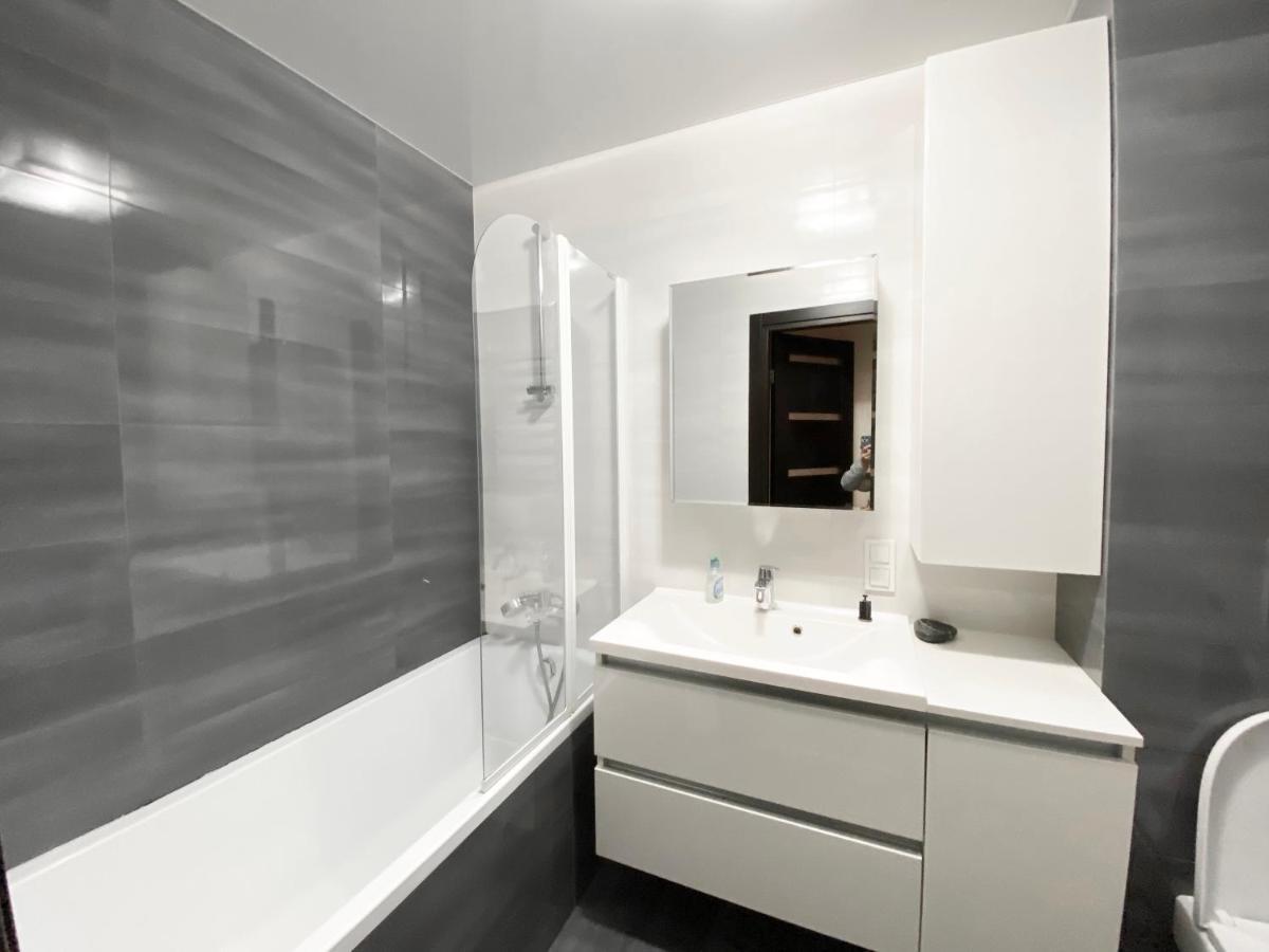 Luxury 2-Bedroom River View Dnyipropetrovszk Kültér fotó